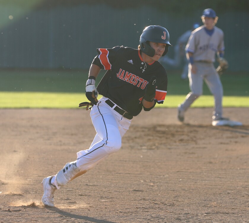 uj baseball alva run 092622.jpg