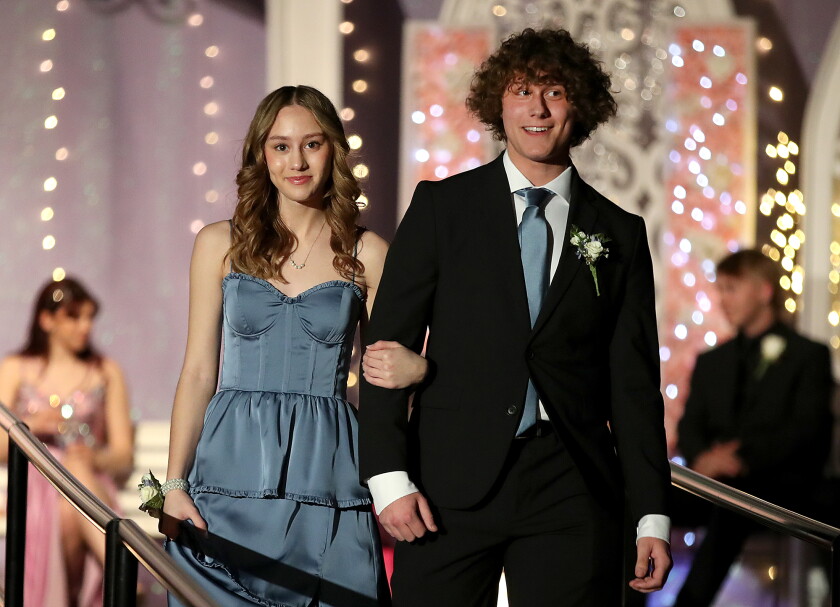 Prom Forum Photos: Superior High School celebrates prom - Superior Telegram | News ...