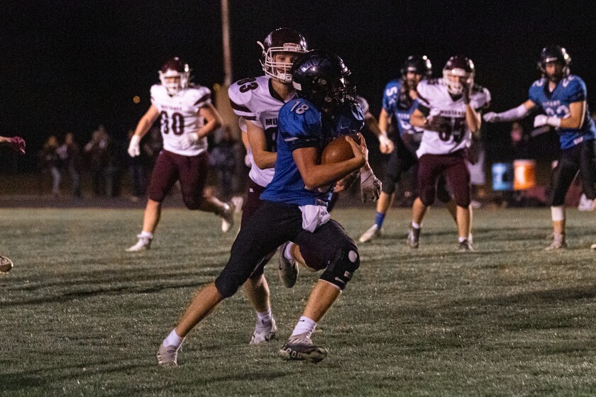 10-20-22PrepFootballTri-ValleyvsMPV-9.jpg