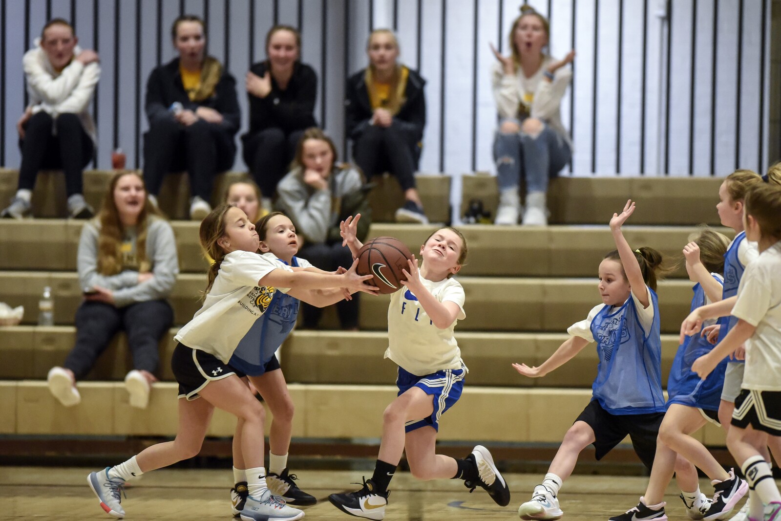 012222.S.DR.GIRLS57.jpg