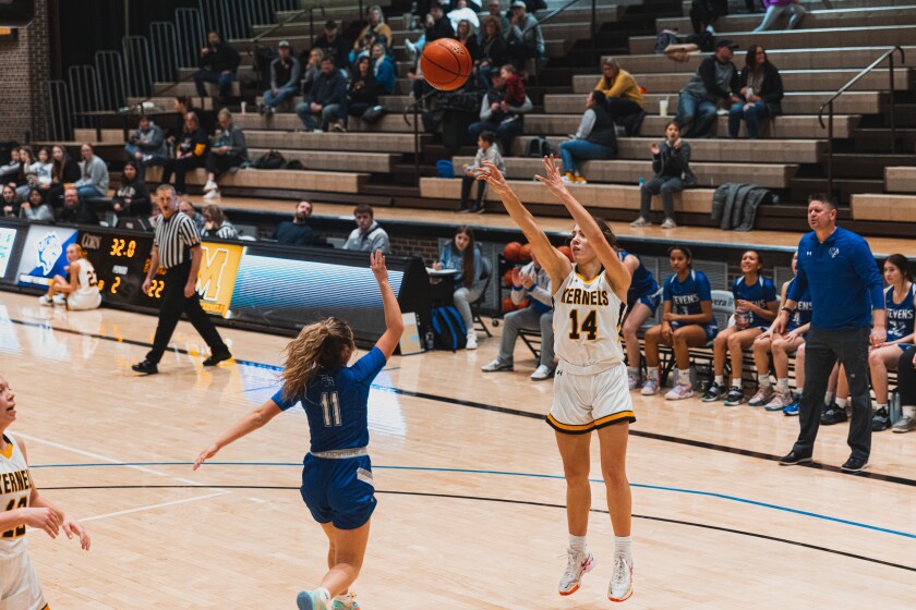 1-27-23MHSbsRCStevensGirlsBasketball-16.jpg