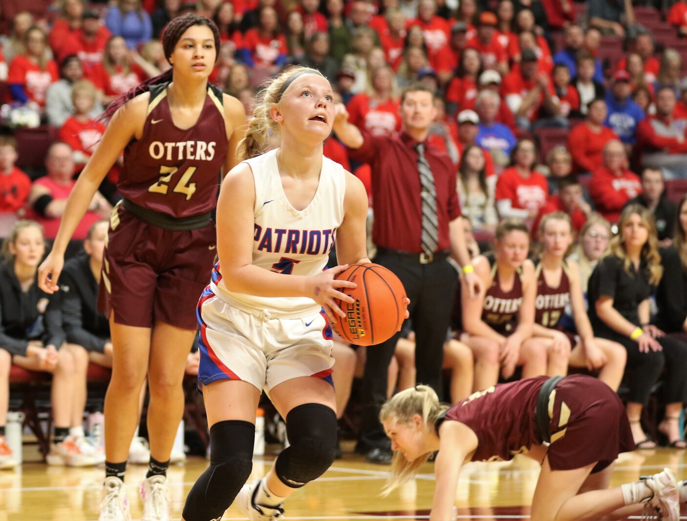Pequot Lakes Patriots girls basketball during the 2022 Class 2A State Tournament.