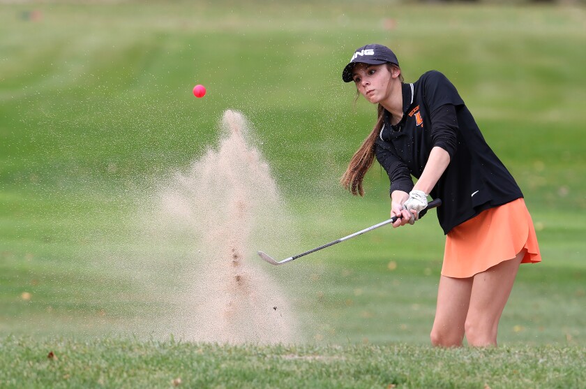 wda girls golf dhs baumgartner 092622.jpg