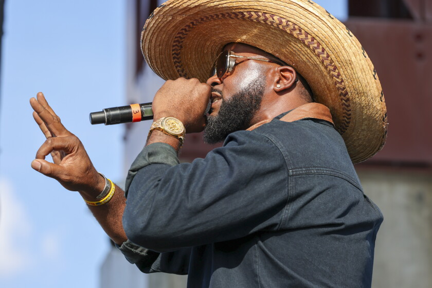 Flo Rida Western Review: Flo Rida goes late, gets 'Low' at Bayfront Festival Park ...