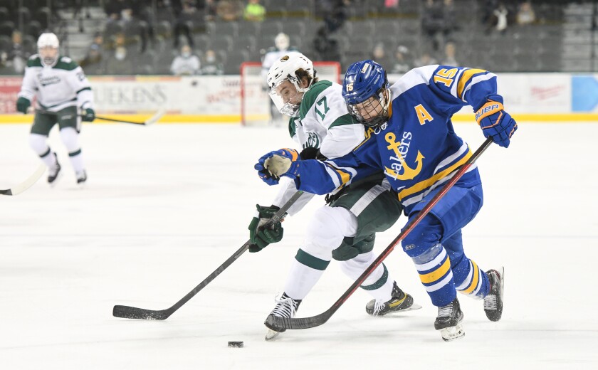 011222.S.BP.BSUMHKY Ross Armour.jpg