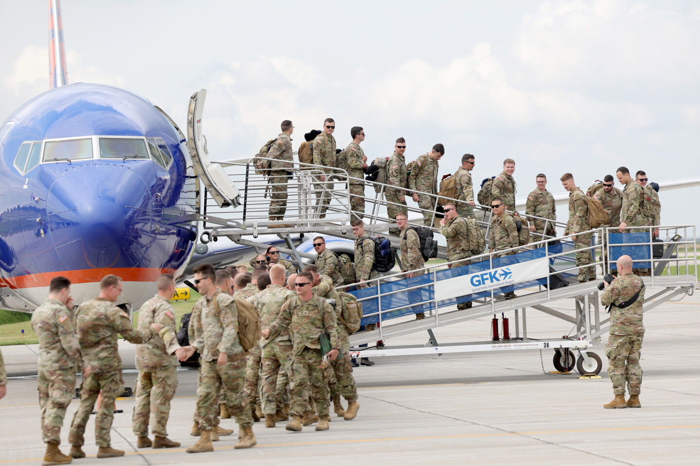 Nd Rifle Unit North Dakota National Guard soldiers return to Grand Forks after nine ...