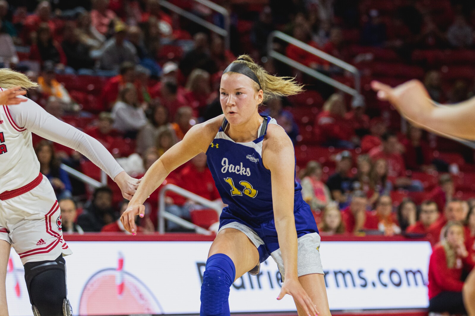 2-11-23SDSUvsUSDbasketballgirls-31.jpg