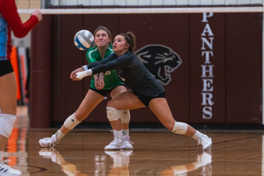 11-1-22PrepVolleyballBonHommevsKWL-13.jpg