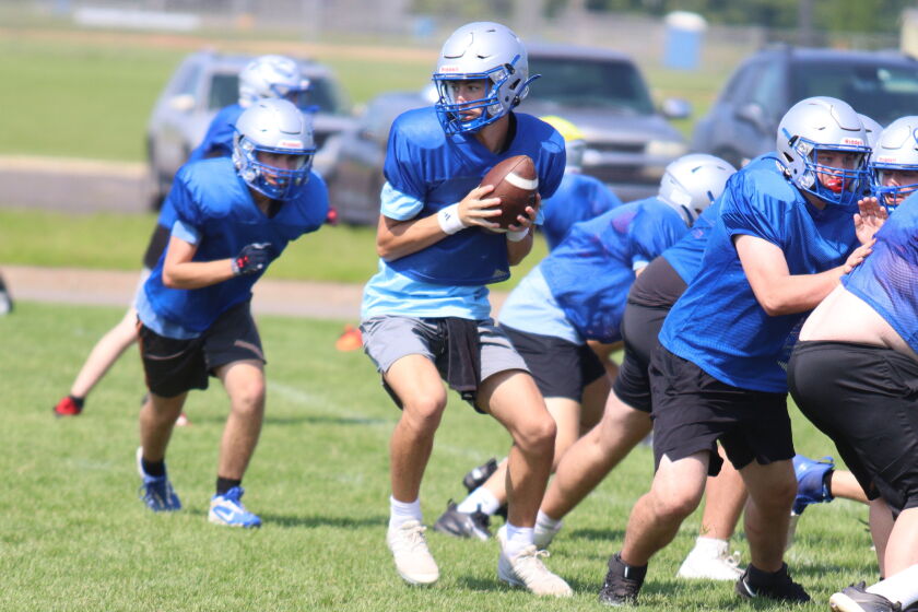 Go Team Foley Foley football preview: Falcons have size, looking to take next step to ...