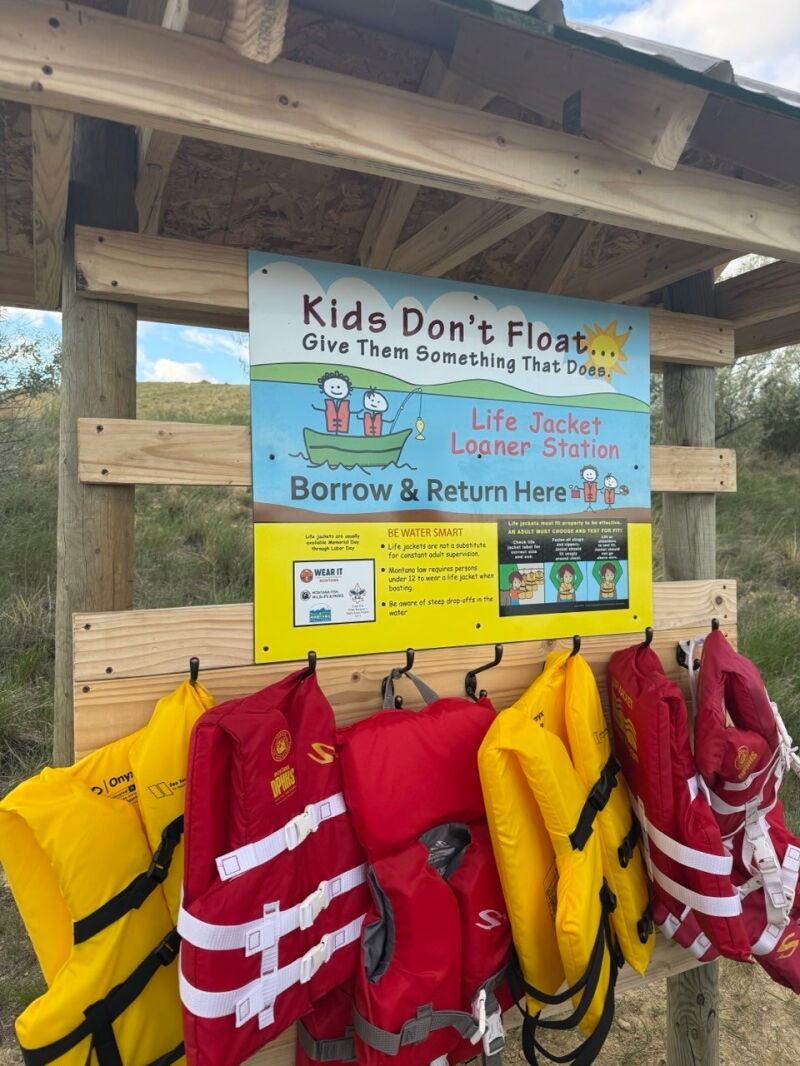 4-H club builds life jacket loaner station at Gartside Reservoir