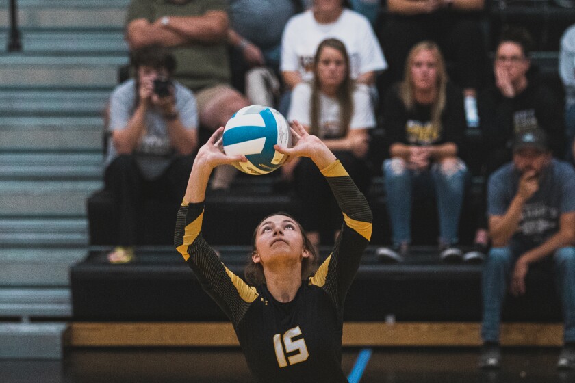 9-29-22VolleyballMitchellvsRoosevelt-43.jpg