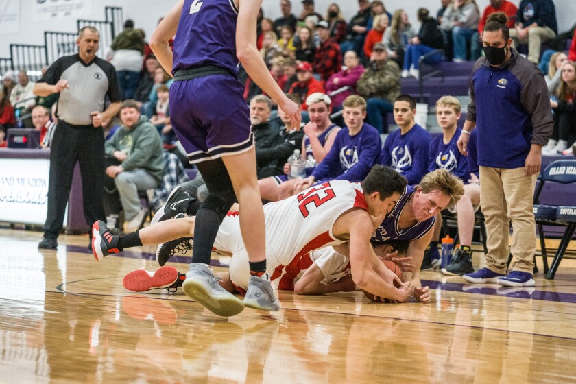 010722-GRAND-MEADOW-LEROY-OSTRANDER-BOYS-BASKETBALL-7896.jpg