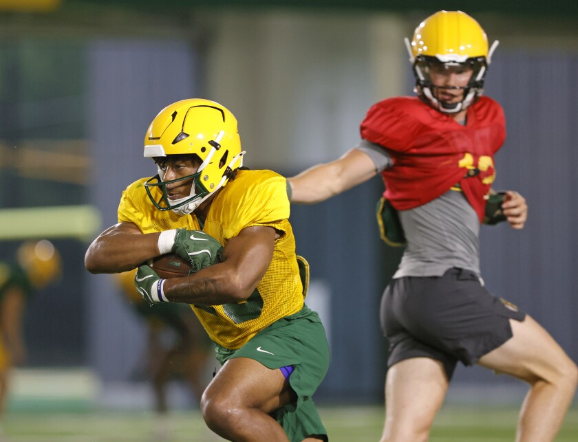 'Rolling with the 1s': Veteran Marshall, freshman Brown perched atop ...