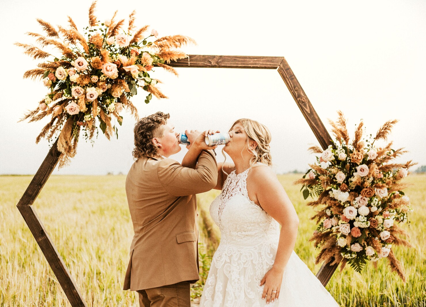 Glenwood couple's love of Busch Light allows them to tap into a free