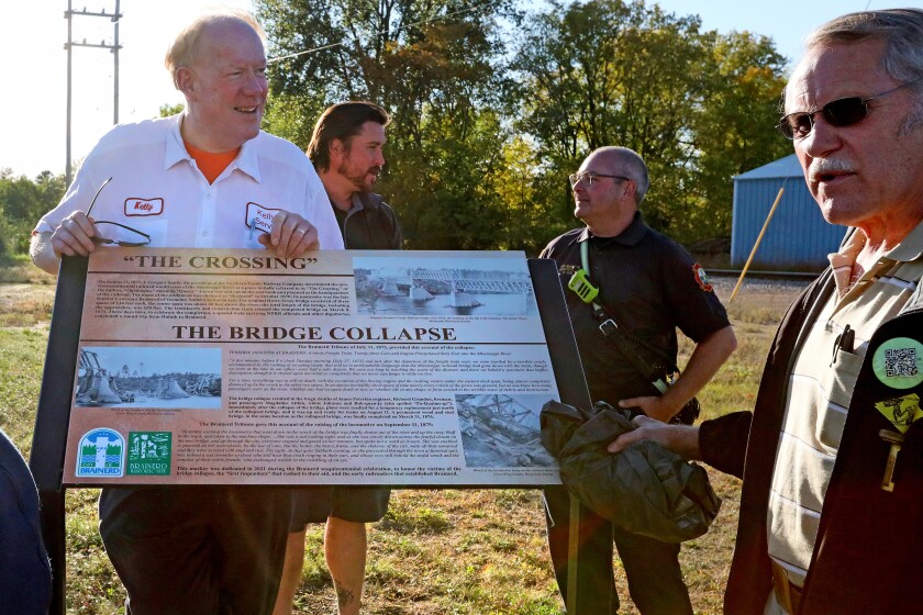 100121.N.BD.CrossingDedication8.jpg