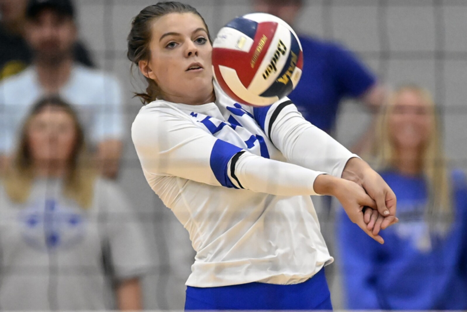100521.DWU-DSUVball4.jpg