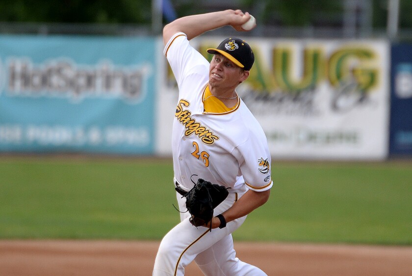 062222.S.WCT.Willmar Stingers base Jares.jpg
