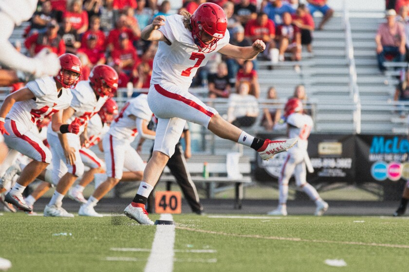 8-26-22FootballMitchellvsYankton-31.jpg