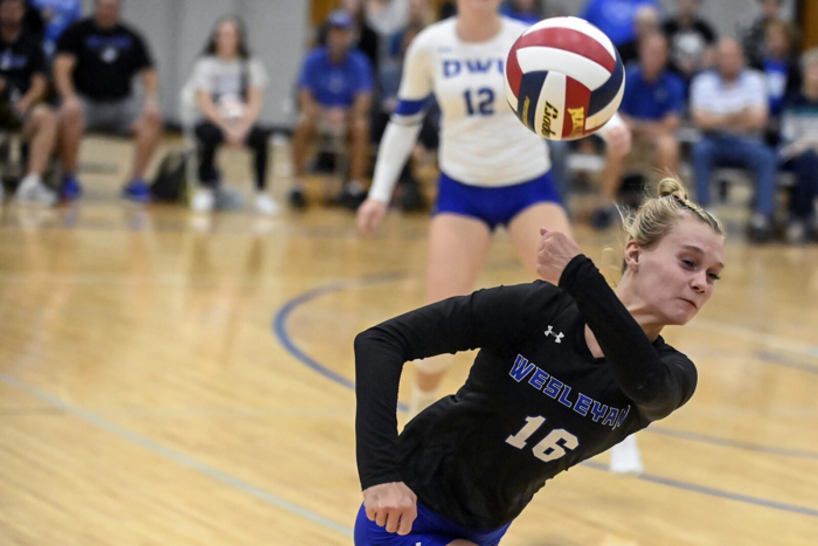 100521.DWU-DSUVball24.jpg