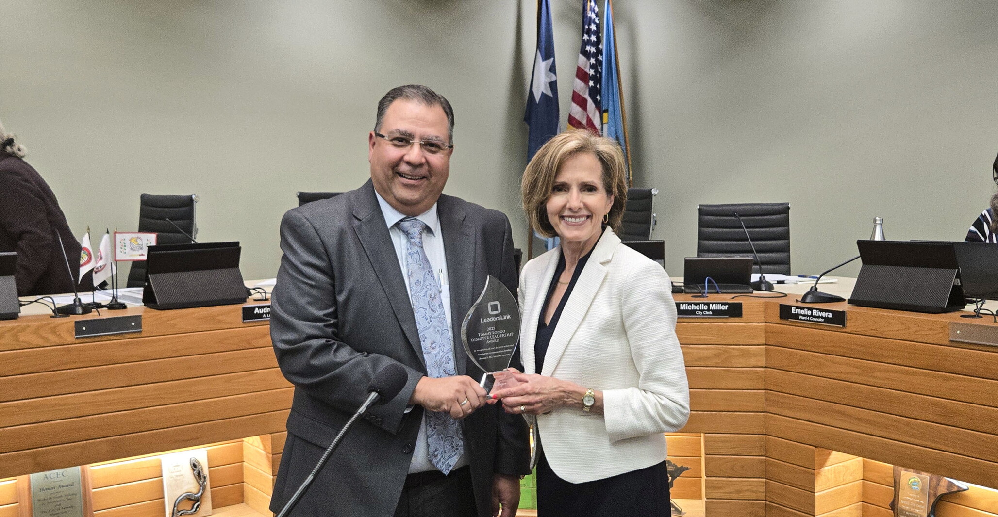 Bemidji Mayor Jorge Prince receives leadership award, shares it with the community
