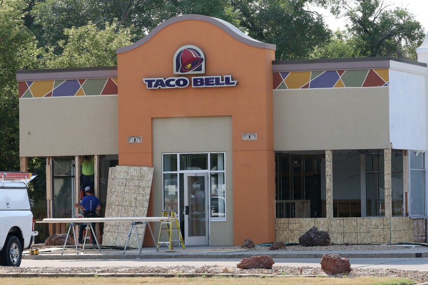 taco bell building remodel 080222.jpg