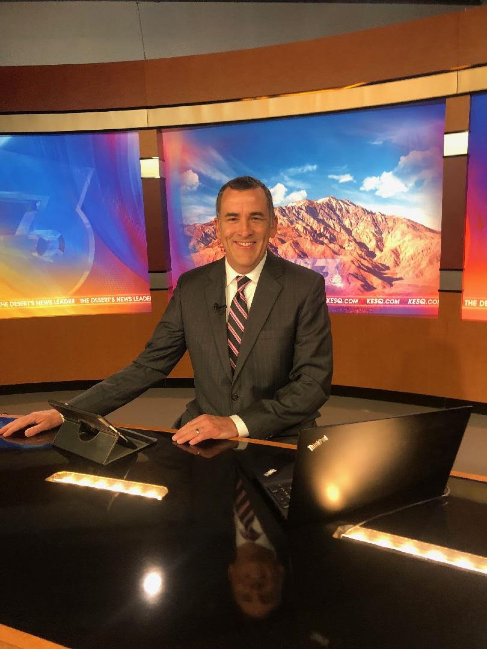 After KVLY's vaccine mandate, former anchor Tom Tucker joins Chris Berg
