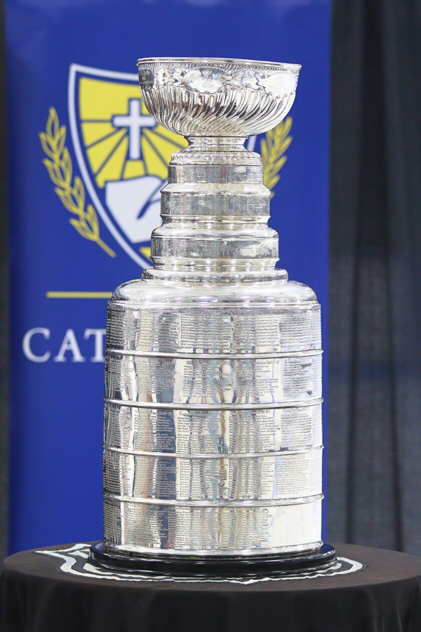 082525 NHL Stanley Cup St. Cloud Visit 11