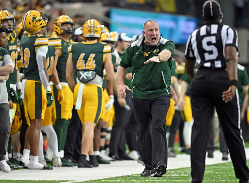 122325.S.FF.NDSUfootballPolasek
