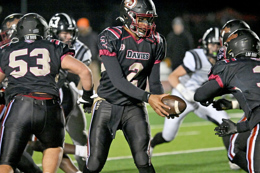 from article: https: Images High Quality Grahic Fargo Davies rushes its way into North Dakota 3A football semifinals ...