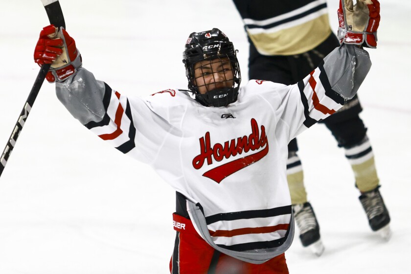 high school boys playing hockey