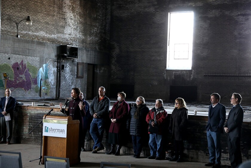 122121.n.dnt.Armory3.jpg