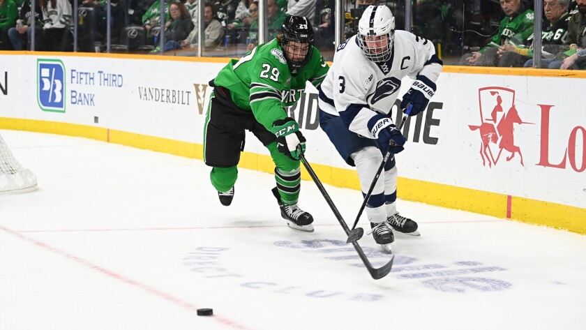 10302021 UNDMHKY Jackson Kunz.jpg