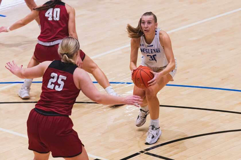 12-3-22DWUBasketball-18.jpg