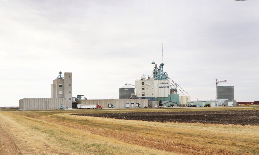 050321.AG.Minn-Dak Growers Specialty Crops10.jpg