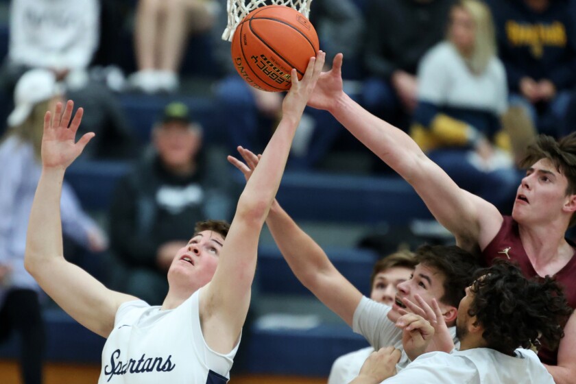 011221.s.ff.EDCBoysHoops.Loberg