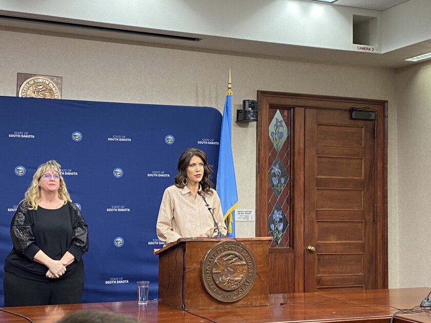 NOEM_SD_RUSHMORE.jpg
