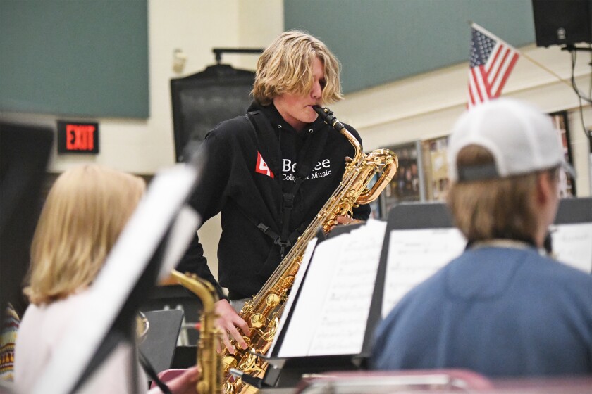 042322.N.BP.BAND 6.jpg