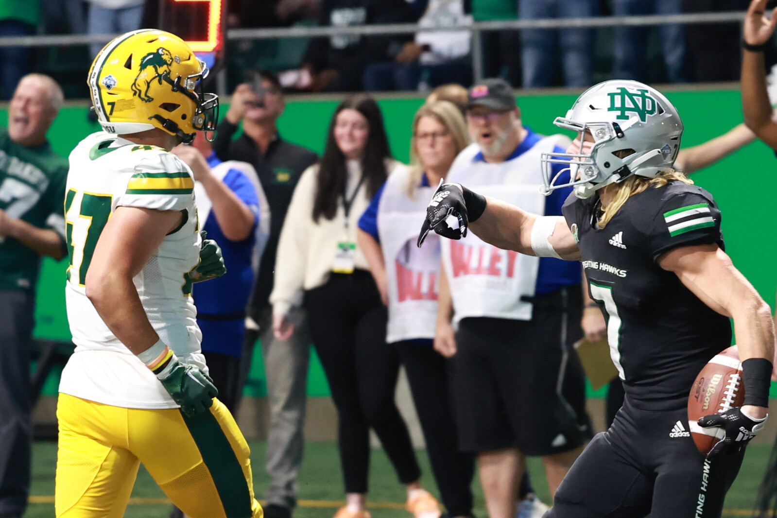 Nd Spoit UND snaps rivalry losing streak with dominant 49-24 win over North ...