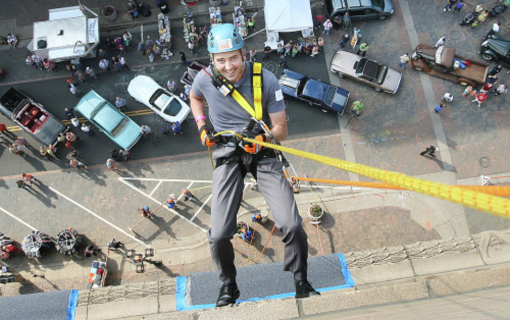 Mayor, senator rappel off downtown Duluth building Duluth News