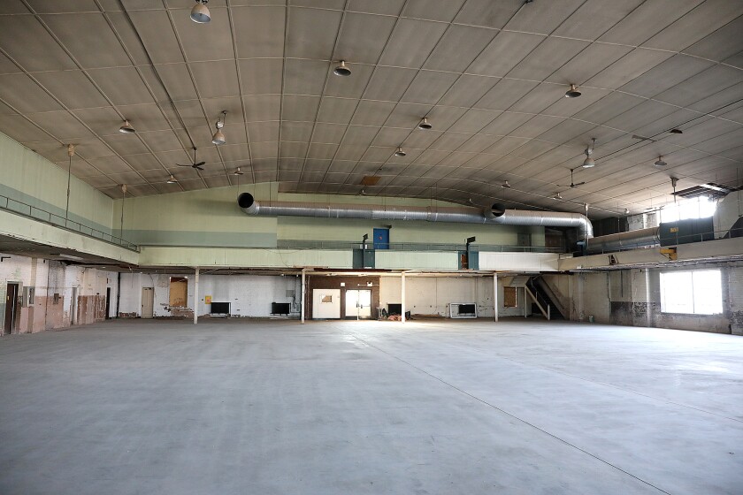 122121.n.dnt.Armory7.jpg