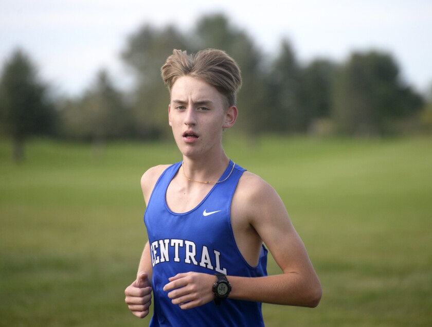 092222.S.WCT.BLUEJAYS.CROSSCOUNTRY.GREYDANUS.jpg