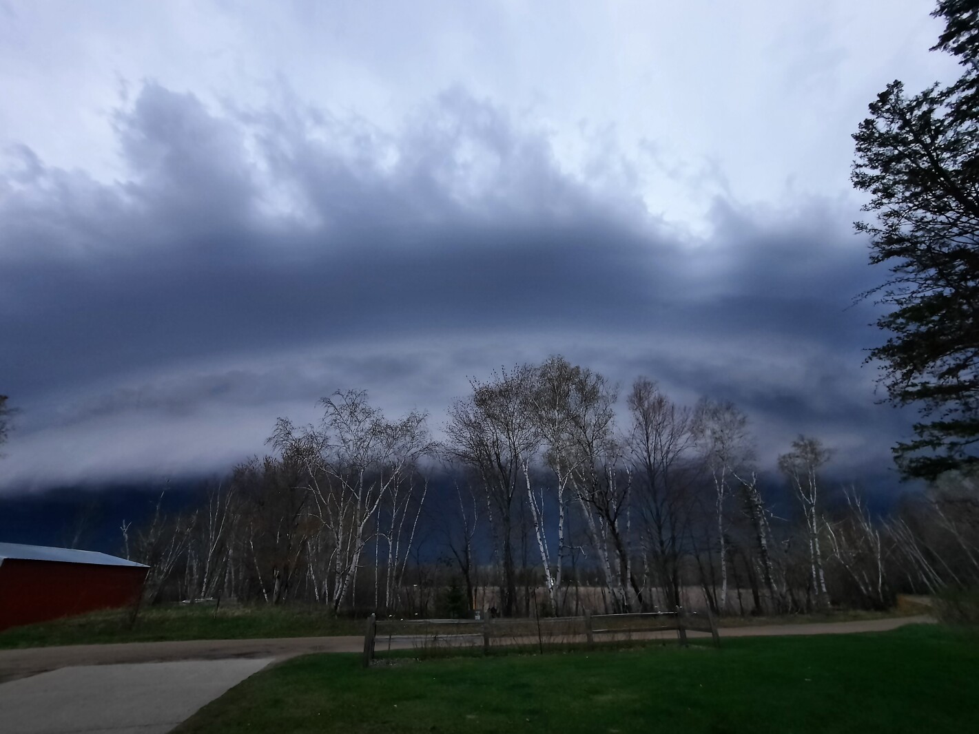 Clouds accompanying severe weather on May 12, 2022 in central Minnesota