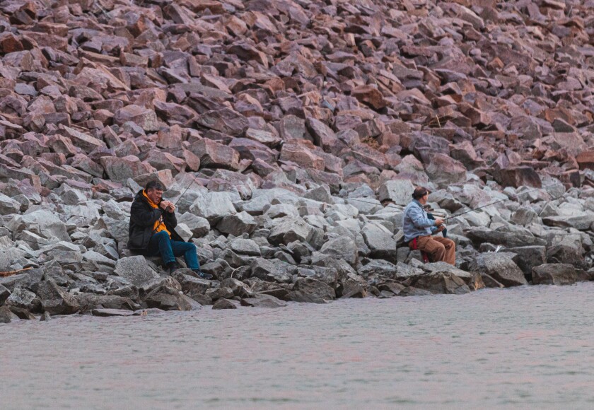 ChamberlainShoreFishing-19.jpg