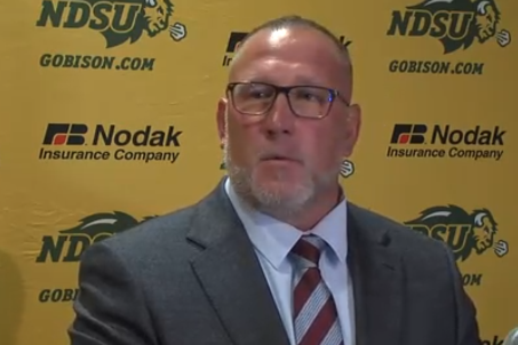 Web Press Rack Watch: Bison Head Coach Tim Polasek holds weekly press conference ...