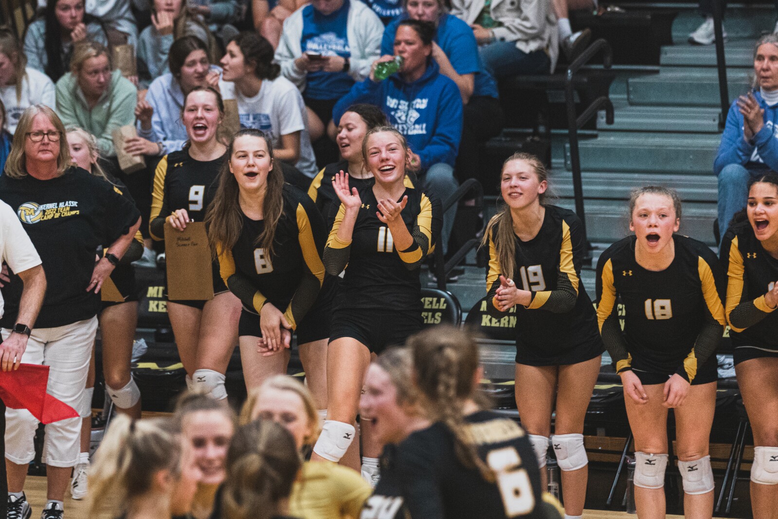 9-29-22VolleyballMitchellvsRoosevelt-18.jpg