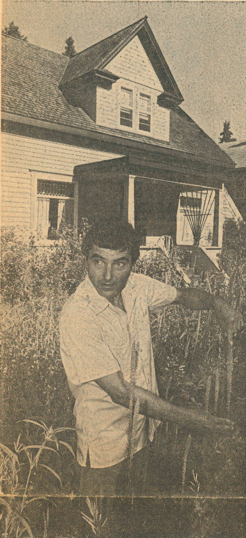 AIDS QUILT David Hilde in garden.png