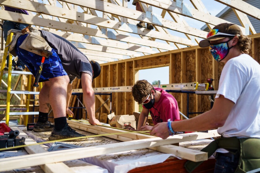 092520.N.RPB.PINEISLANDBUILDING.1035.jpg
