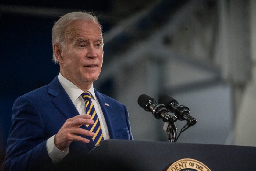 113021-BIDEN-VISIT-DAKOTA-COUNTY-03099.jpg