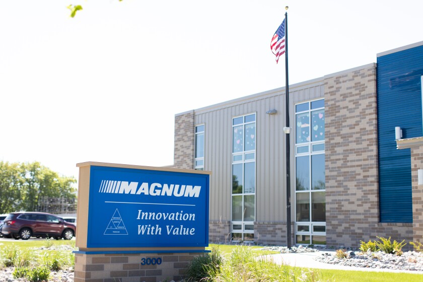 Magnum1
