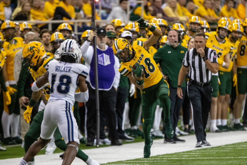 North Dakota State Defeats Nevada 31-17, Secures Bowl Eligibility